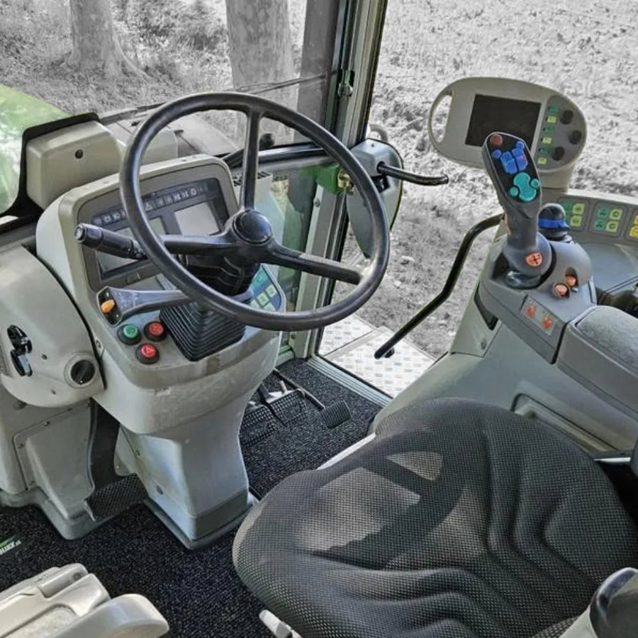 Fendt 400 Vario TMS cab – CabGear model selector